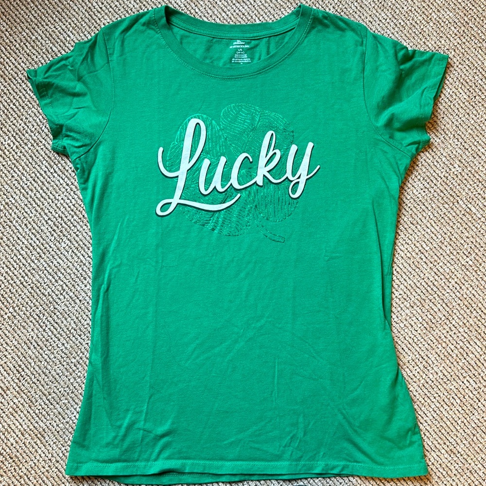 Way to Celebrate St. Patrick's Day short sleeve Lucky shamrock shirt size large
